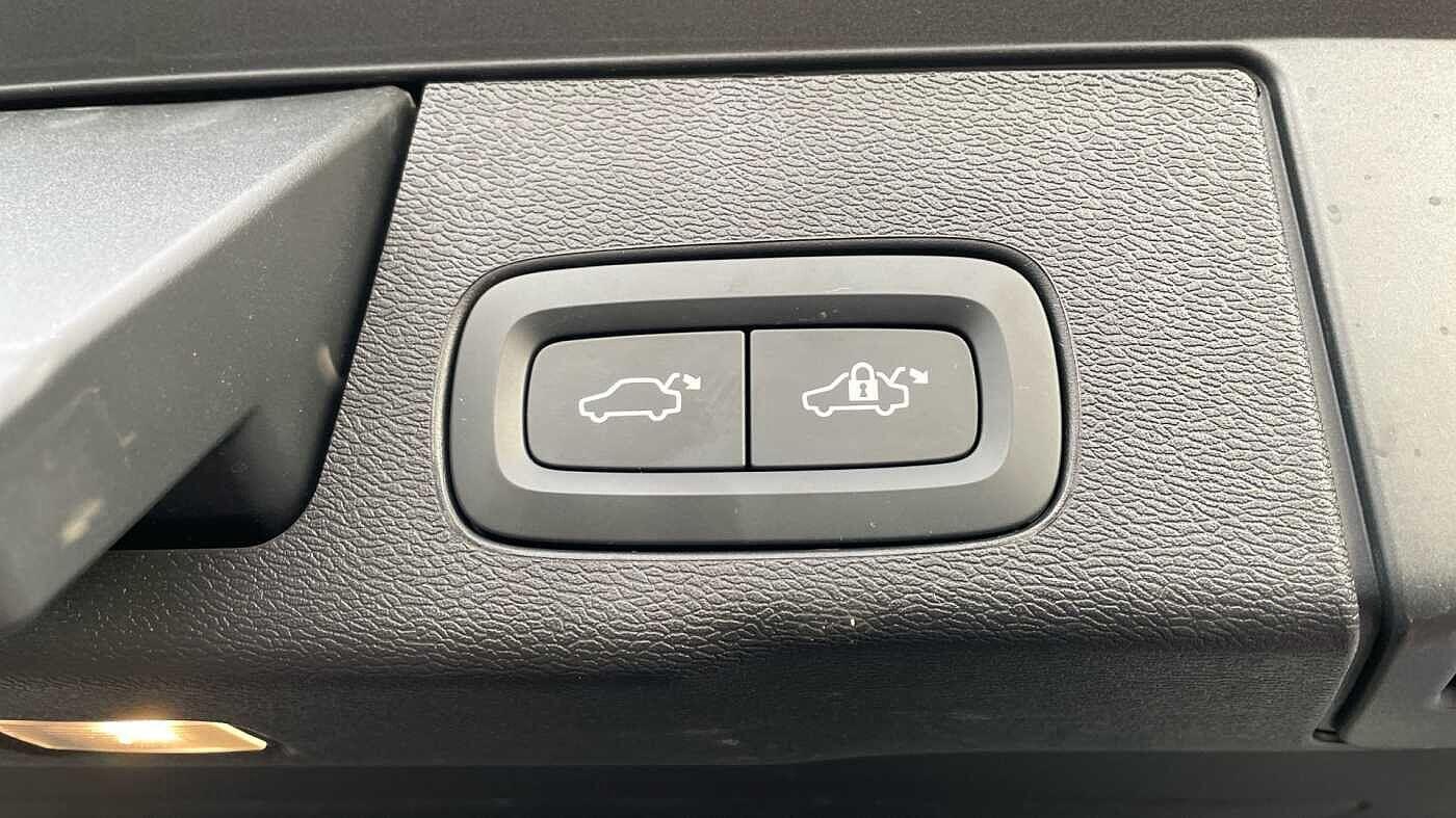 Used Volvo XC60 2024 for sale - 77230225: Photo 45