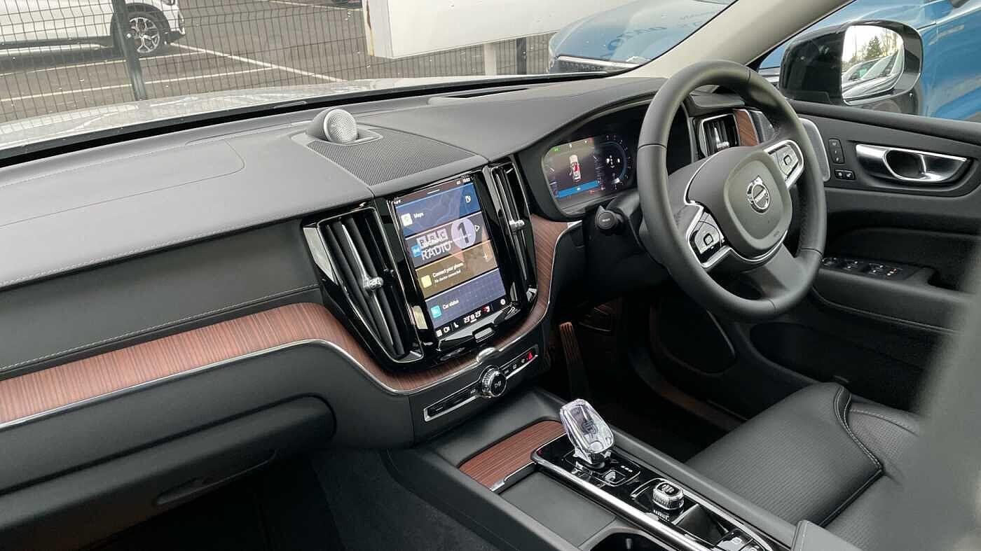 Used Volvo XC60 2024 for sale - 77230225: Photo 5