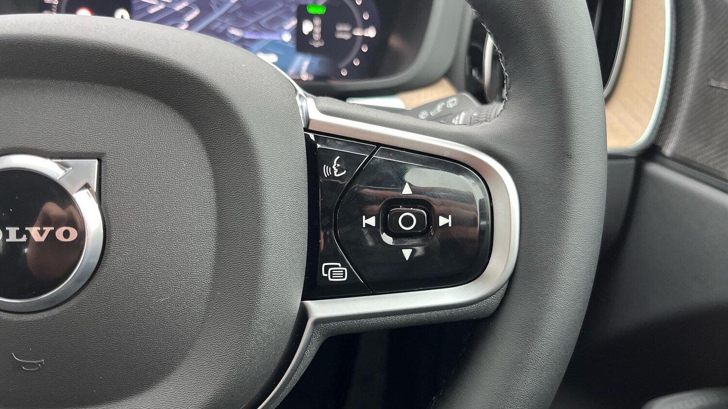 Used Volvo XC60 for sale - 77753161: Photo 21