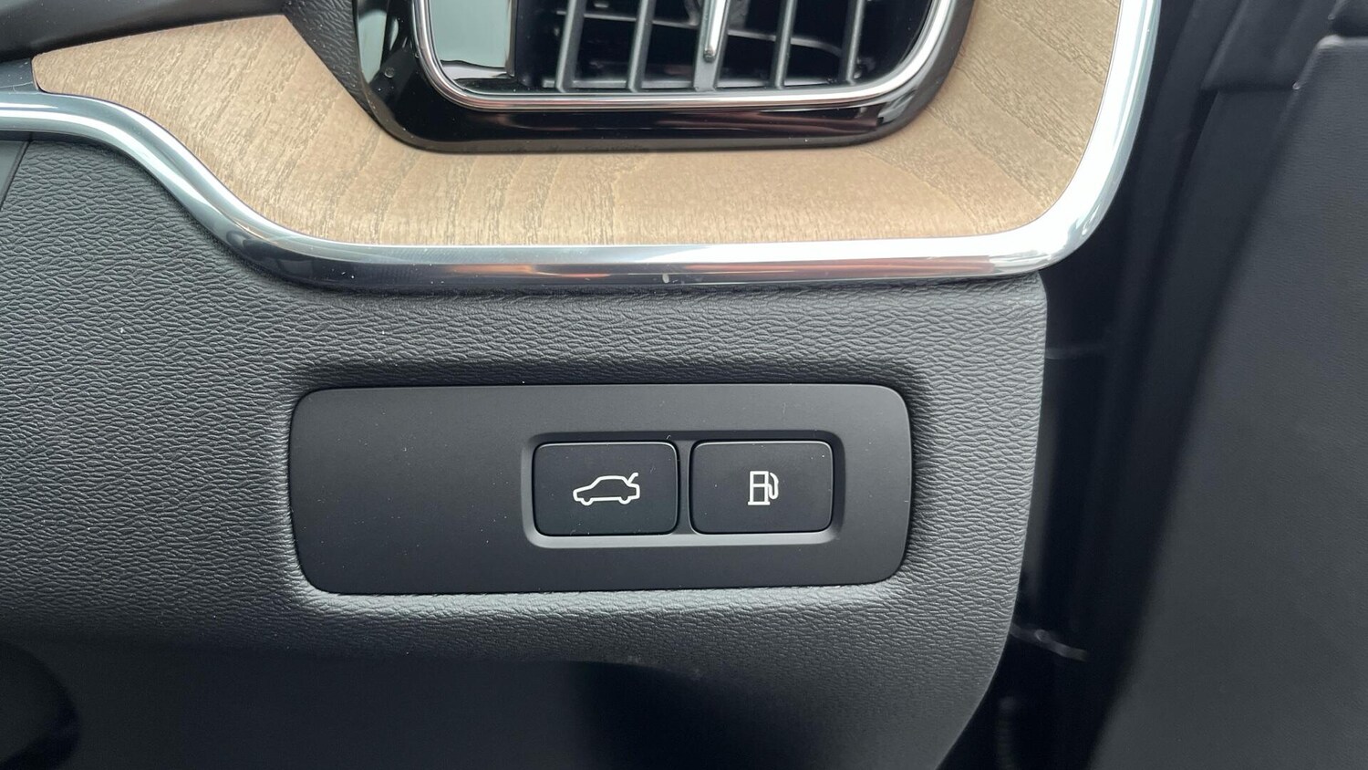 Used Volvo XC60 for sale - 77753161: Photo 51