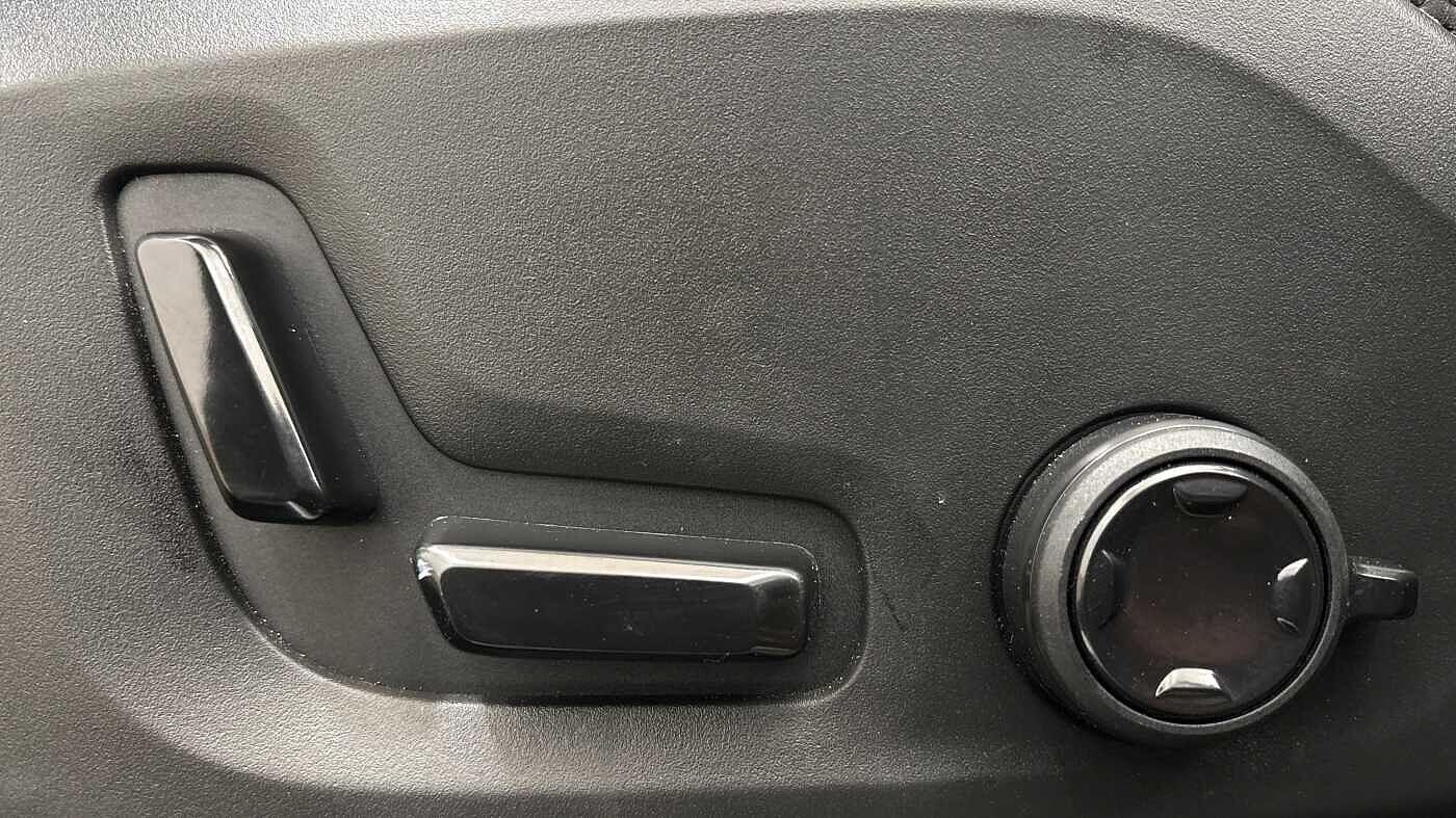 Used Volvo XC60 2025 for sale - 78048193: Photo 28