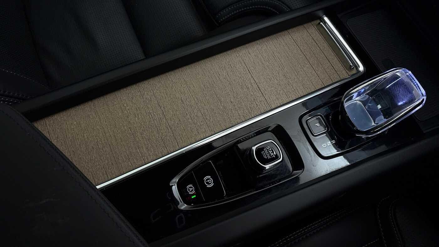 Used Volvo XC60 2025 for sale - 78048193: Photo 32