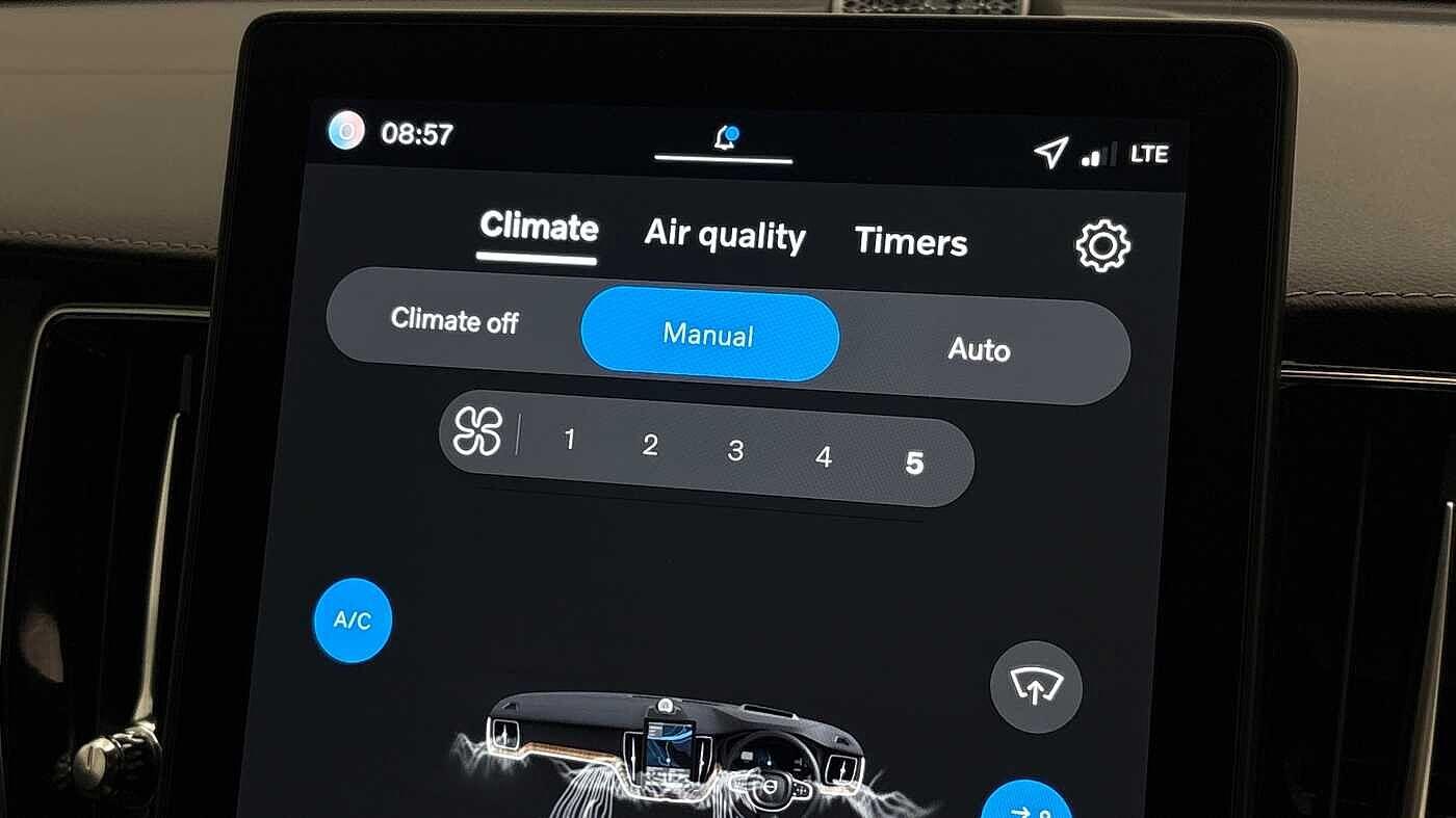Used Volvo XC60 2025 for sale - 78048193: Photo 40