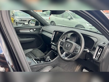 Used Volvo XC40 2021 for sale - 79496389: Photo