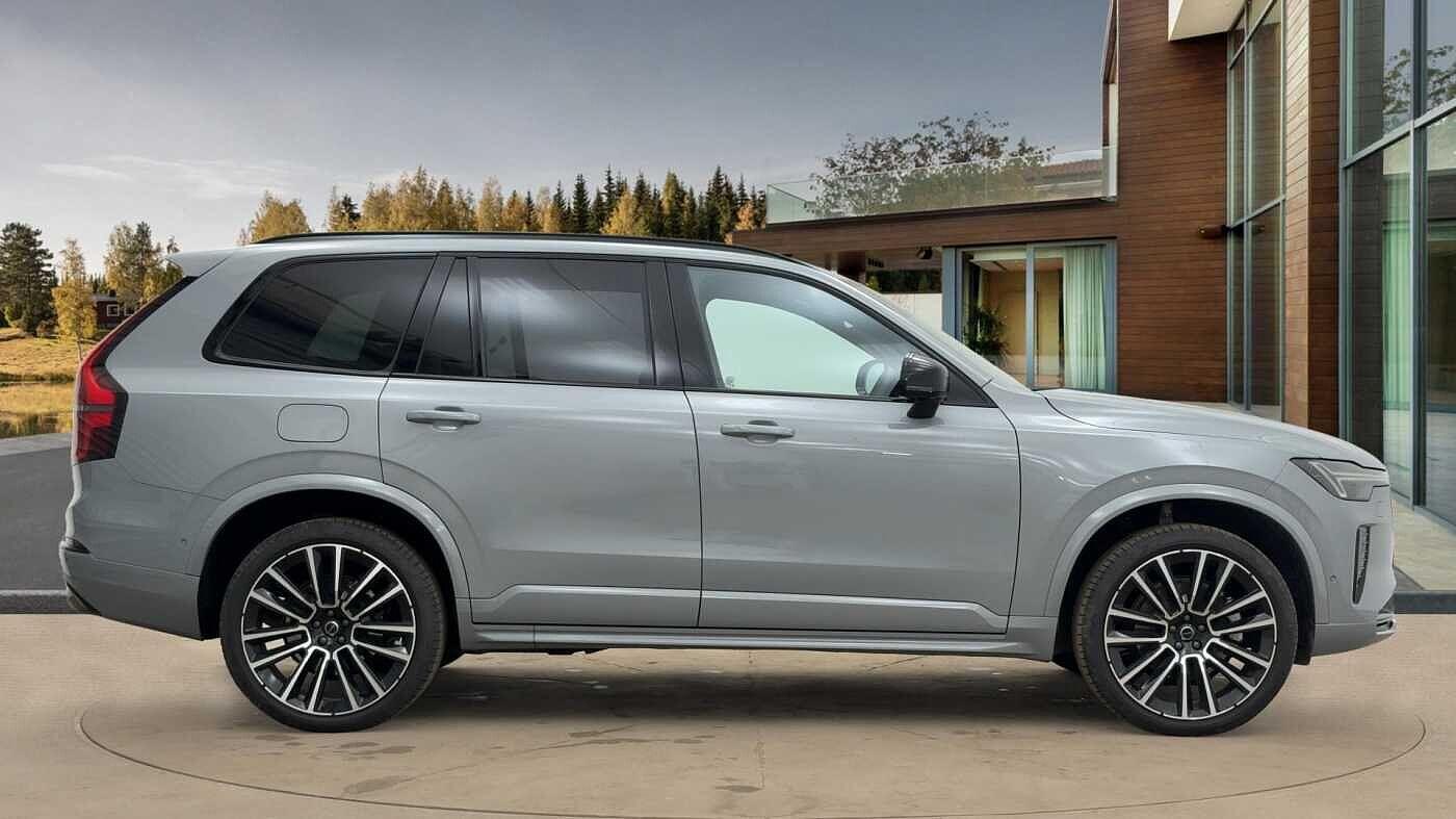 Used Volvo XC90 2025 for sale - 76499047: Photo 2