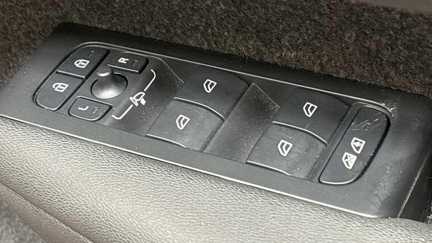 Used Volvo XC40 2025 for sale - 76498460: Photo 24