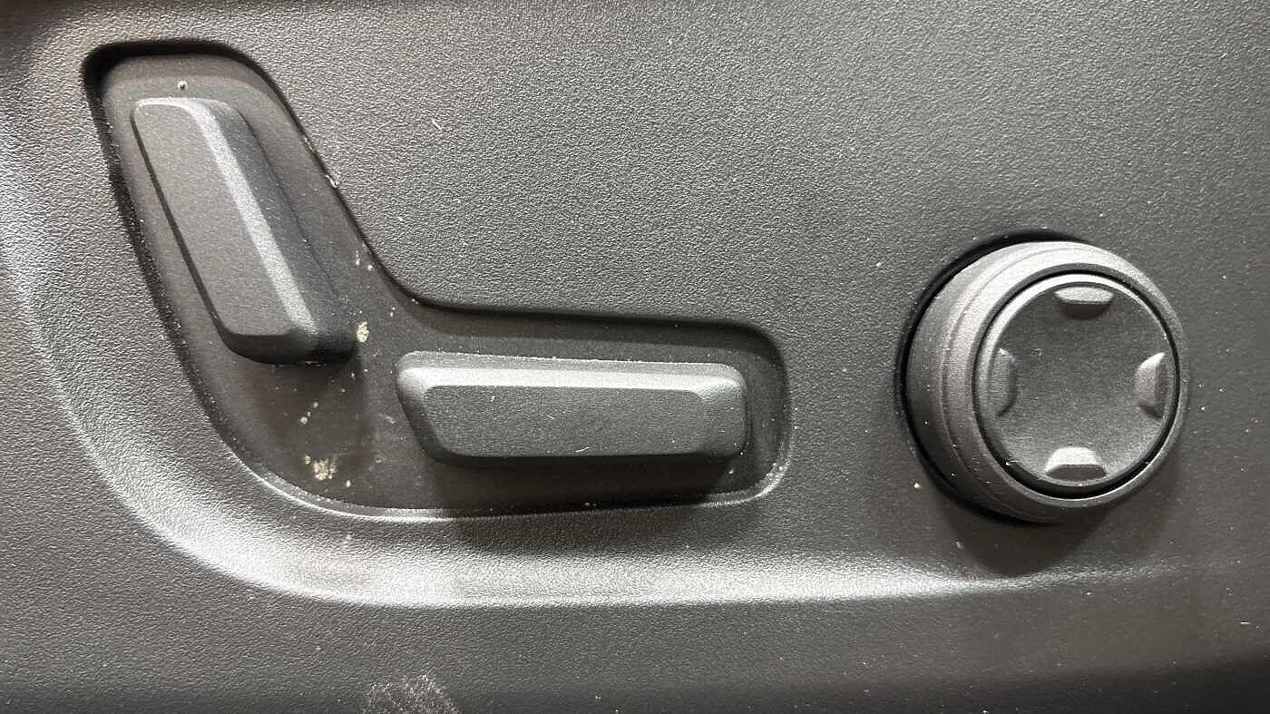 Used Volvo XC40 2025 for sale - 76498460: Photo 27