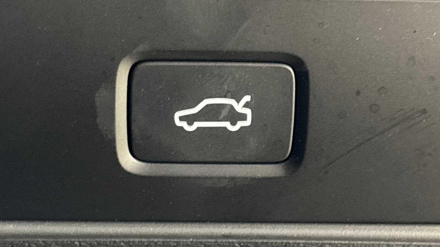 Used Volvo XC40 2025 for sale - 76498460: Photo 29