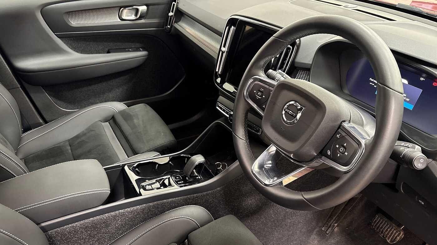 Used Volvo XC40 2025 for sale - 76498460: Photo 9