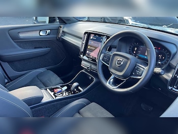Used Volvo XC40 2026 for sale - 78783842: Photo