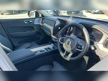 Used Volvo XC60 2026 for sale - 77854064: Photo