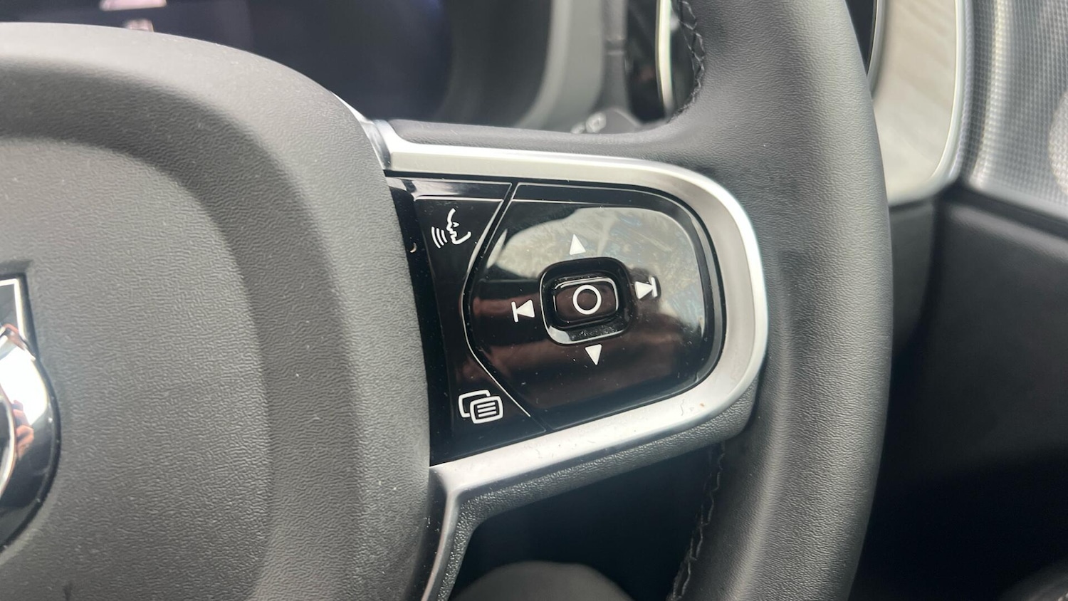 Used Volvo XC60 2025 for sale - 76996993: Photo 22