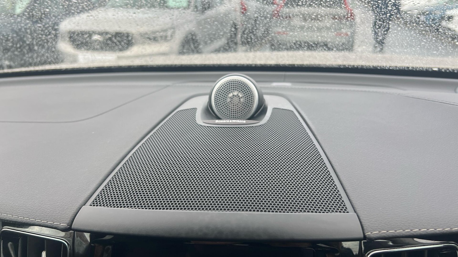 Used Volvo XC60 2025 for sale - 76996993: Photo 25