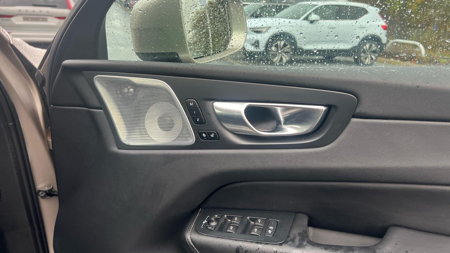 Used Volvo XC60 2025 for sale - 76996993: Photo 29