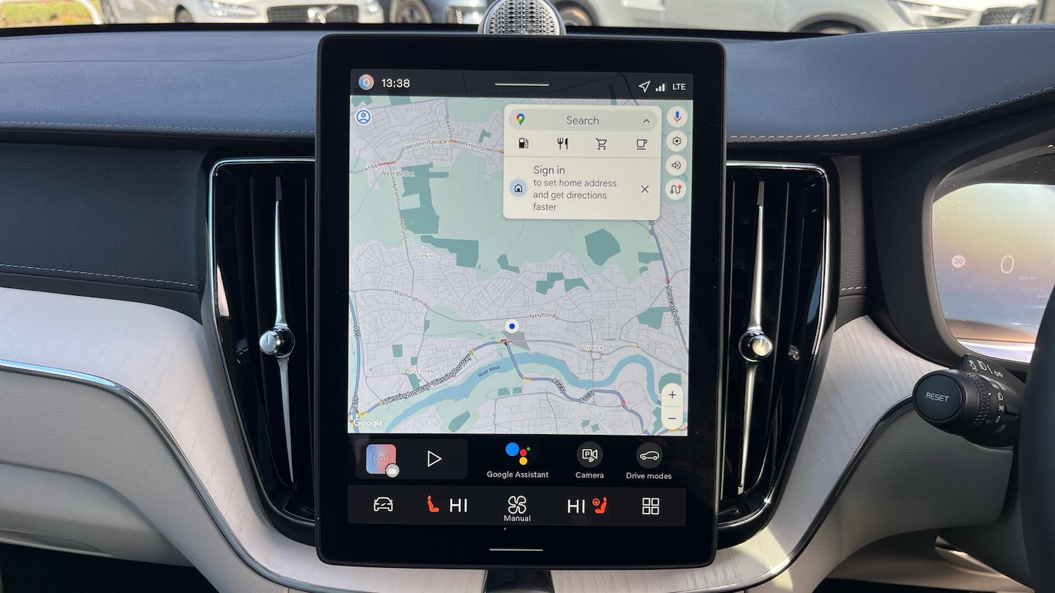 Used Volvo XC60 2025 for sale - 77940018: Photo 16