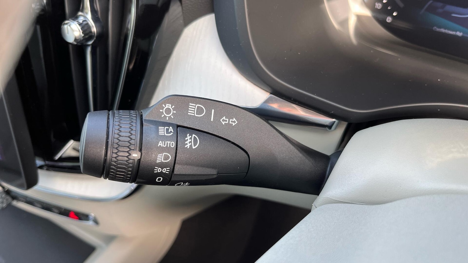 Used Volvo XC60 2025 for sale - 77940018: Photo 18