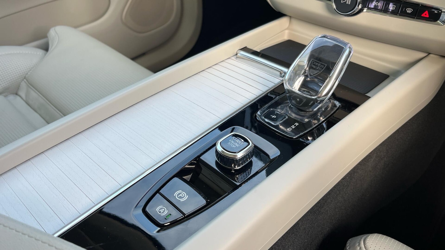 Used Volvo XC60 2025 for sale - 77940018: Photo 24