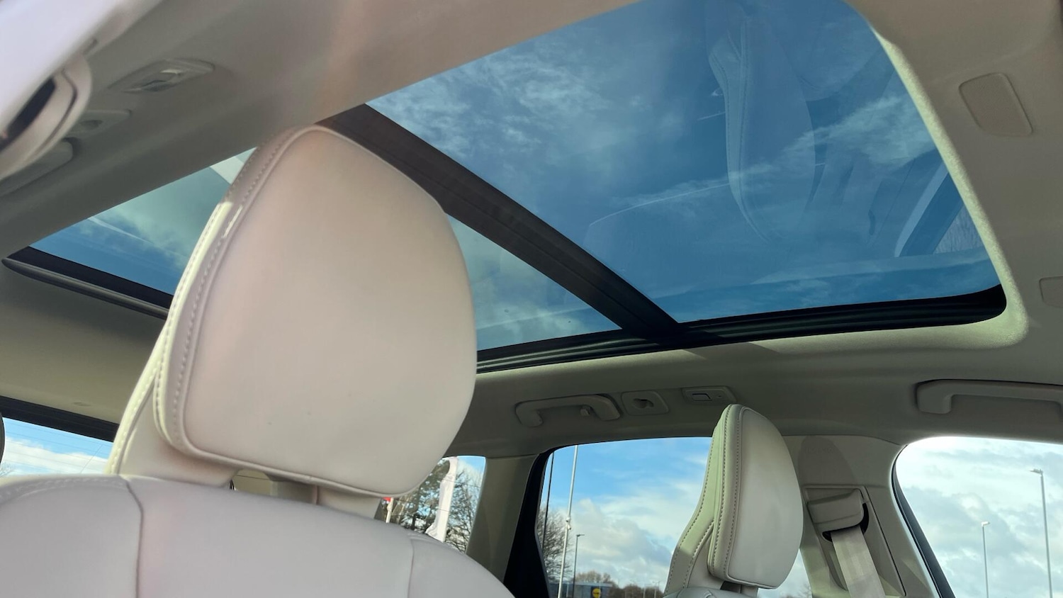 Used Volvo XC60 2025 for sale - 77940018: Photo 29