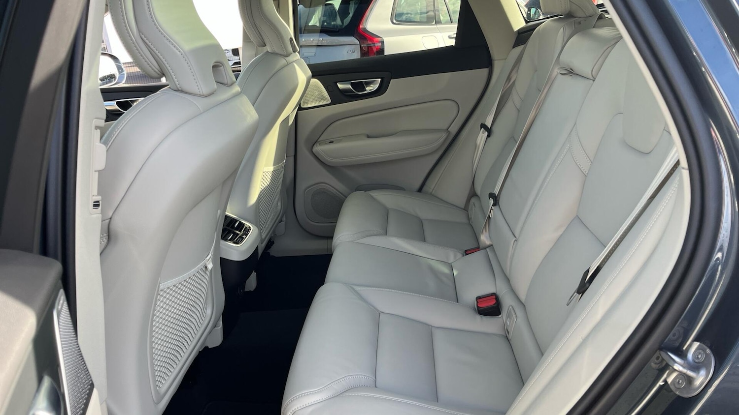 Used Volvo XC60 2025 for sale - 77940018: Photo 31