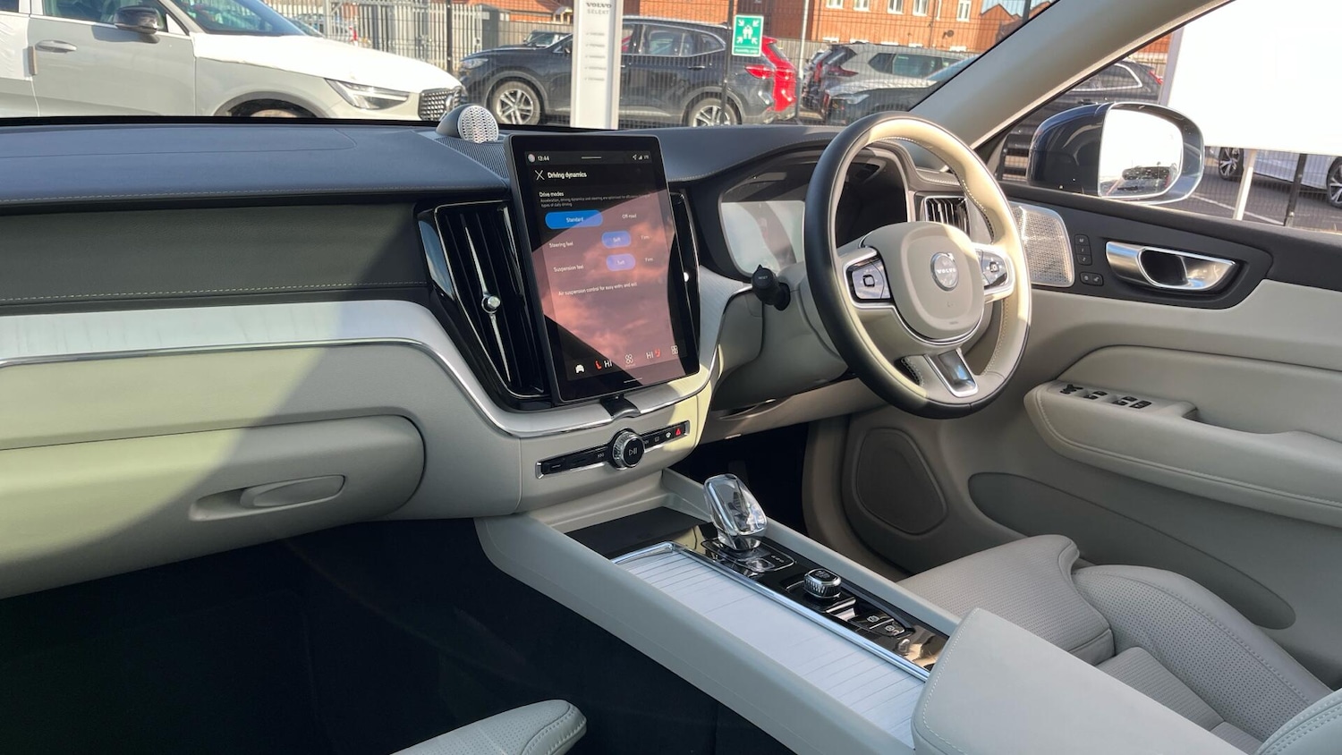 Used Volvo XC60 2025 for sale - 77940018: Photo 48