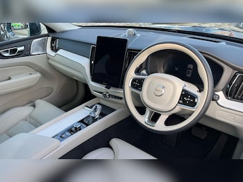 Used Volvo XC60 2025 for sale - 77940018: Photo