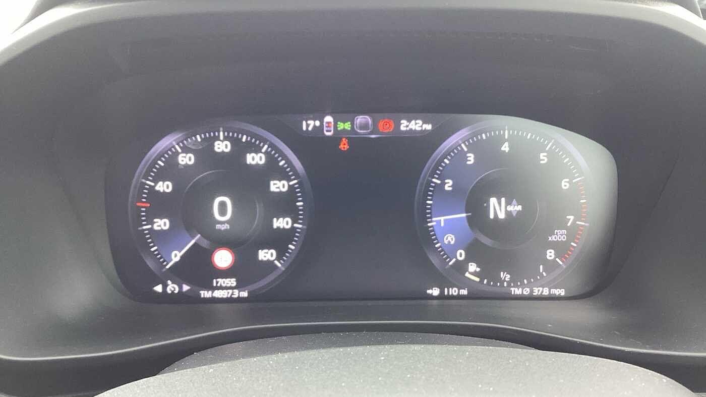 Used Volvo XC40 for sale - 76727846: Photo 14