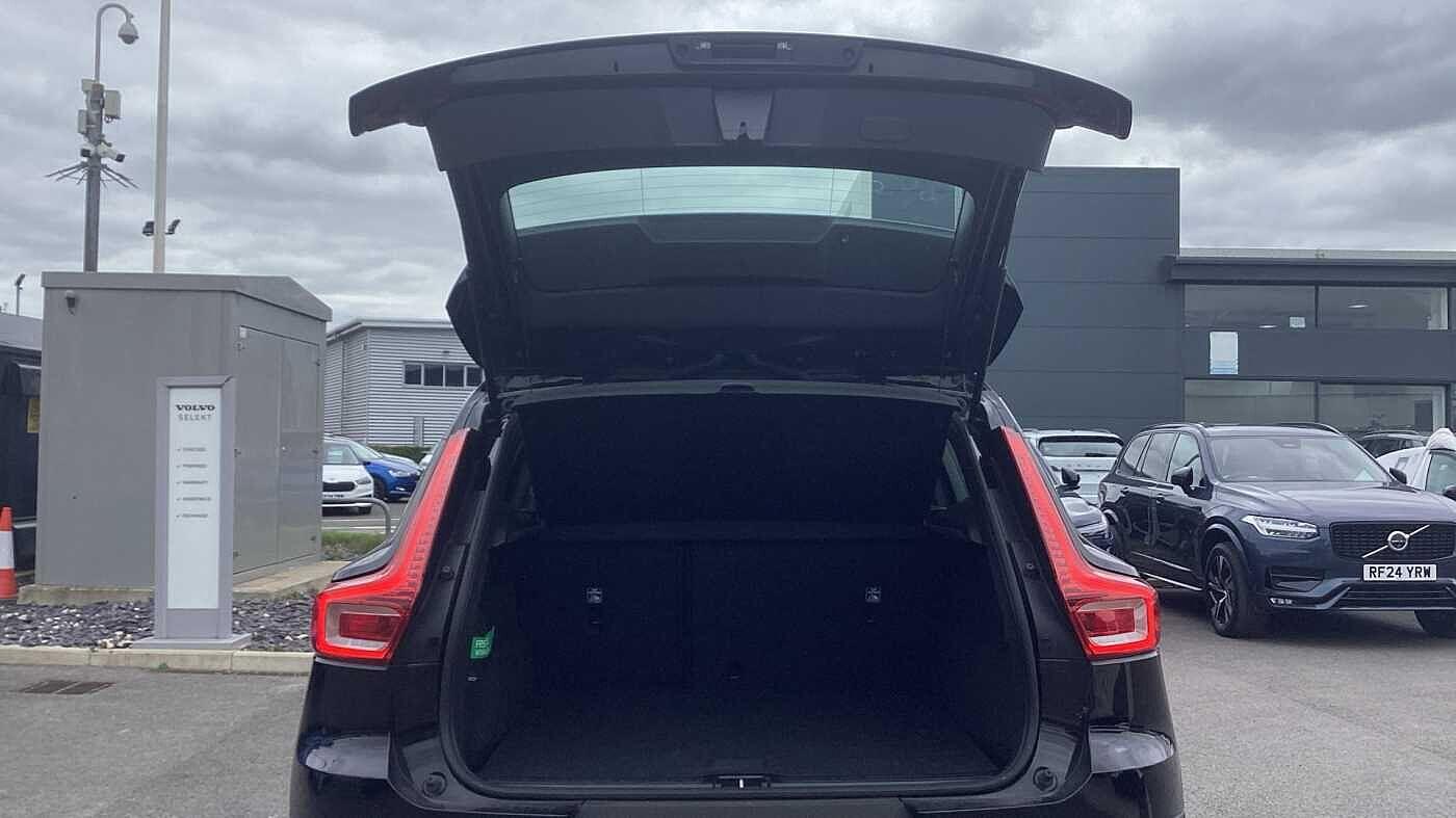 Used Volvo XC40 for sale - 76727846: Photo 16