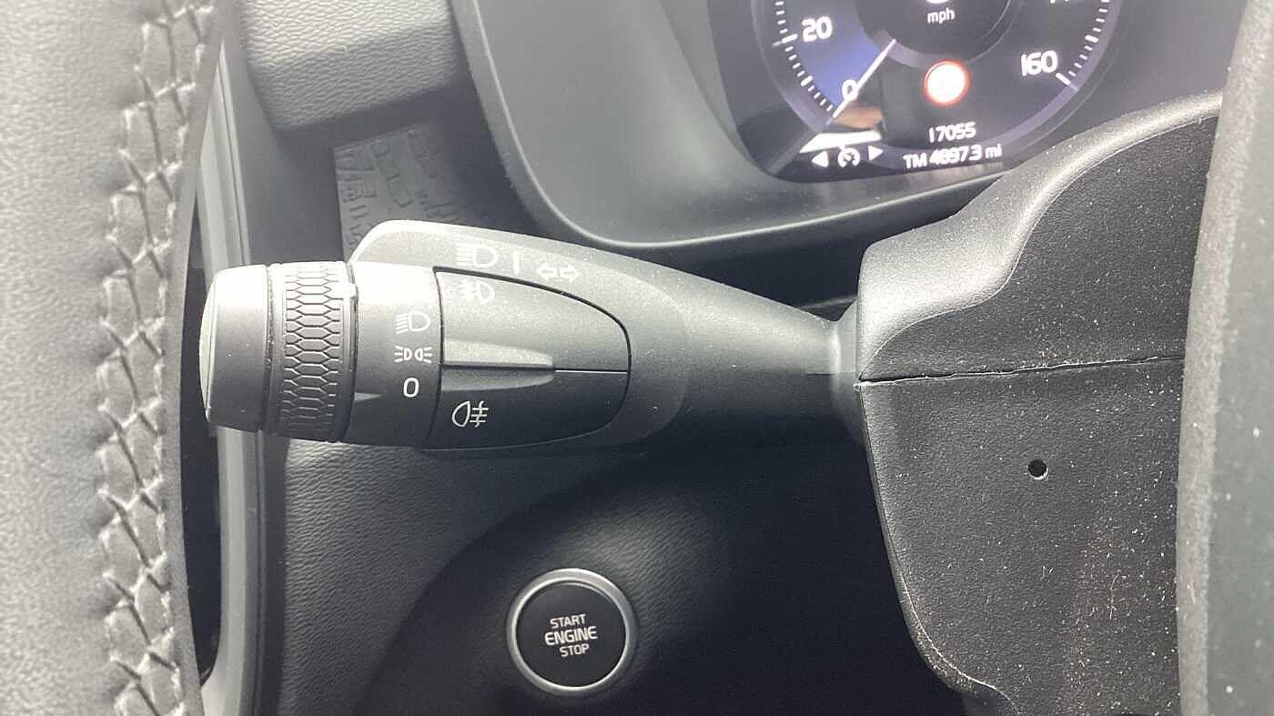 Used Volvo XC40 for sale - 76727846: Photo 22