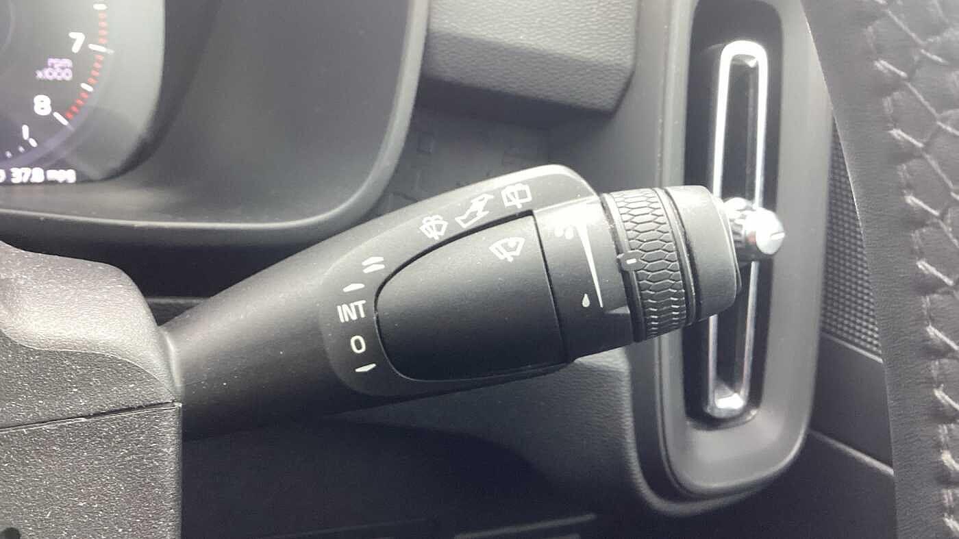 Used Volvo XC40 for sale - 76727846: Photo 25