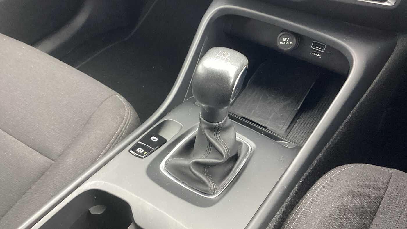 Used Volvo XC40 for sale - 76727846: Photo 28