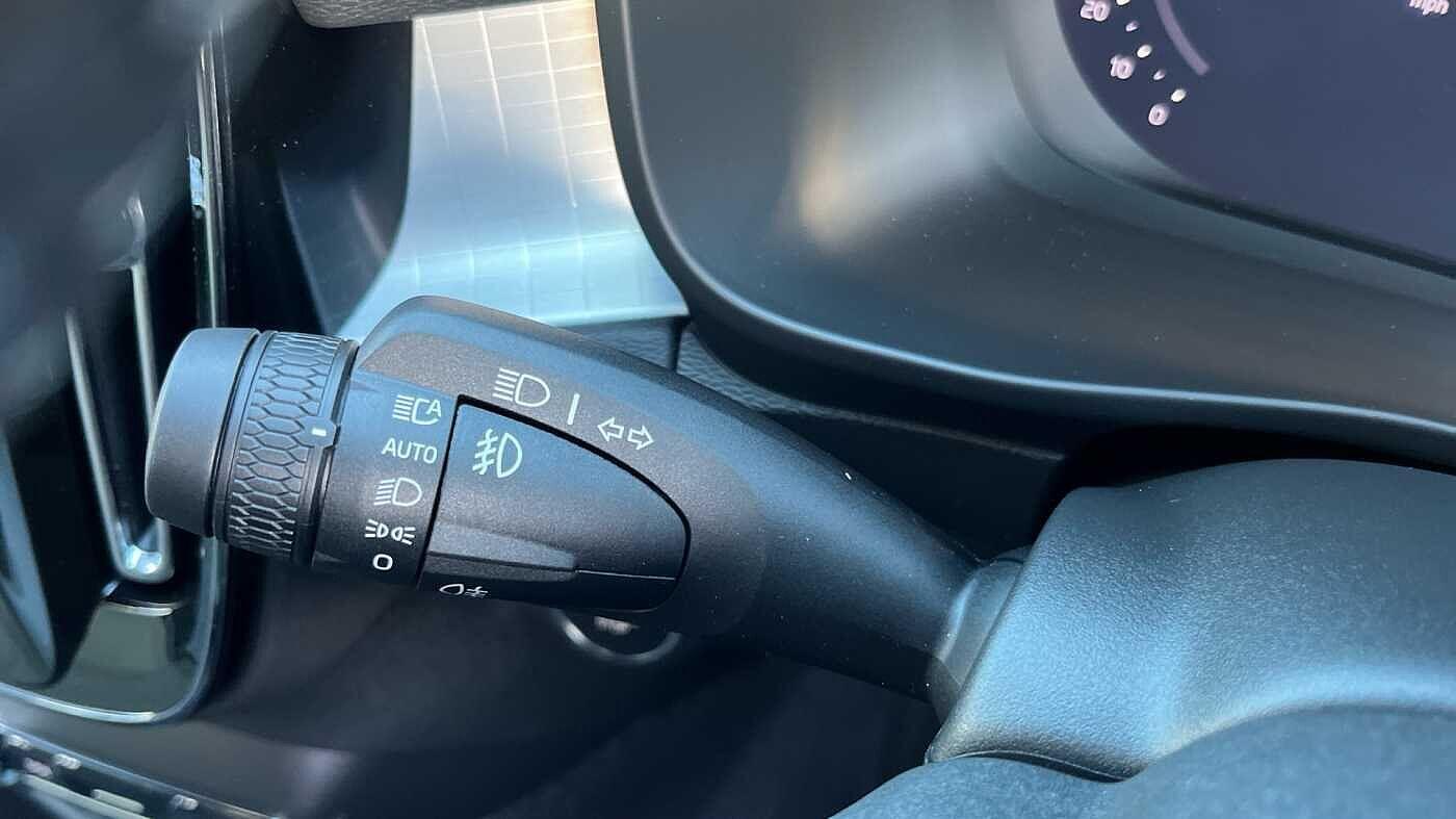 Used Volvo XC40 for sale - 77883410: Photo 17