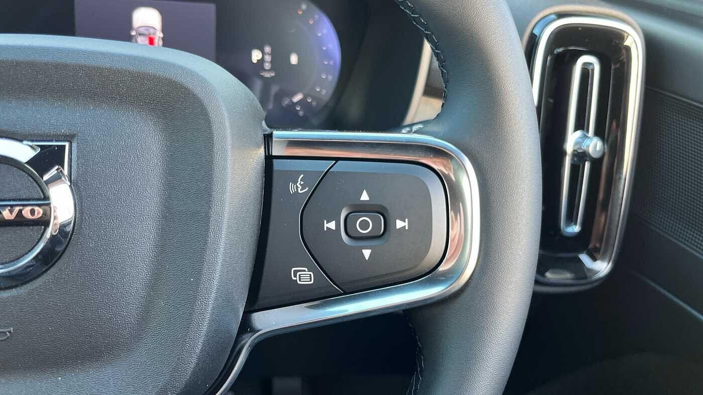 Used Volvo XC40 for sale - 77883410: Photo 19