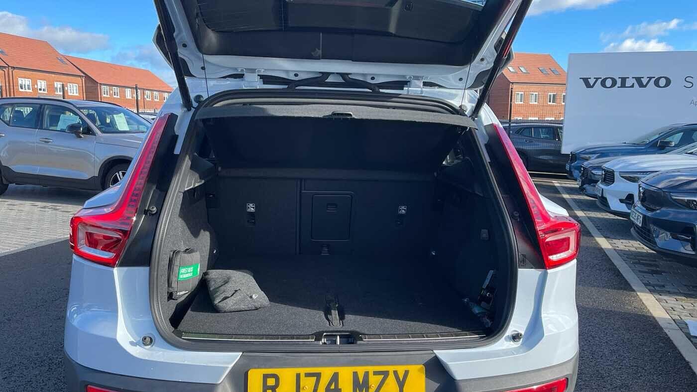 Used Volvo XC40 2024 for sale - 76240128: Photo 16