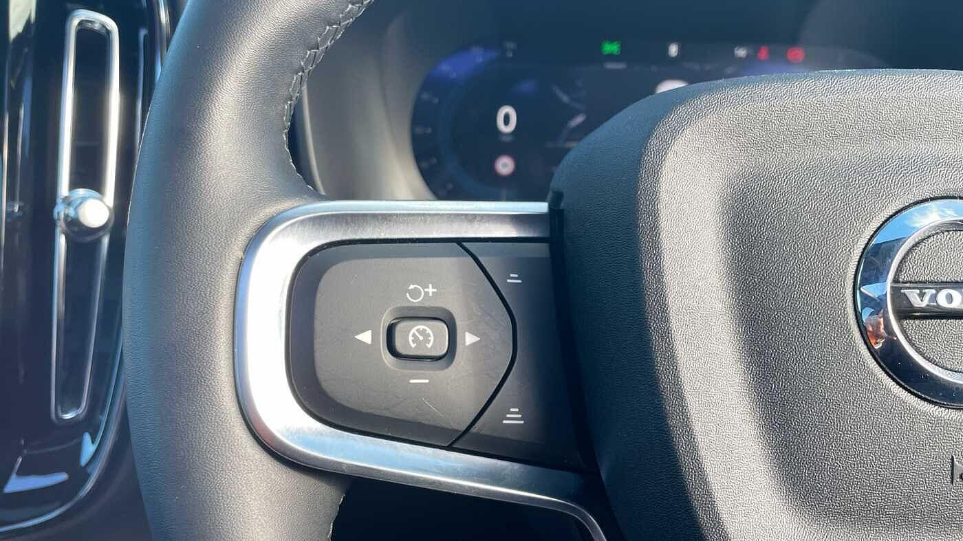 Used Volvo XC40 2024 for sale - 76240128: Photo 24