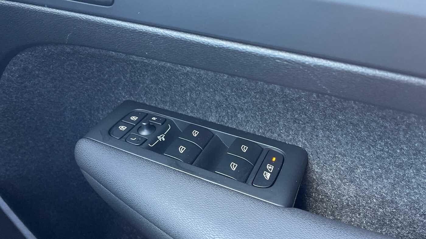 Used Volvo XC40 2024 for sale - 76240128: Photo 27