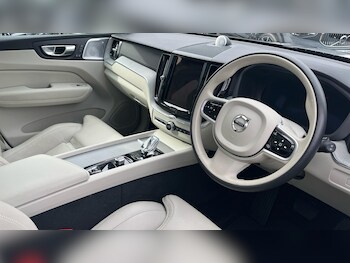 Used Volvo XC60 2025 for sale - 78128059: Photo