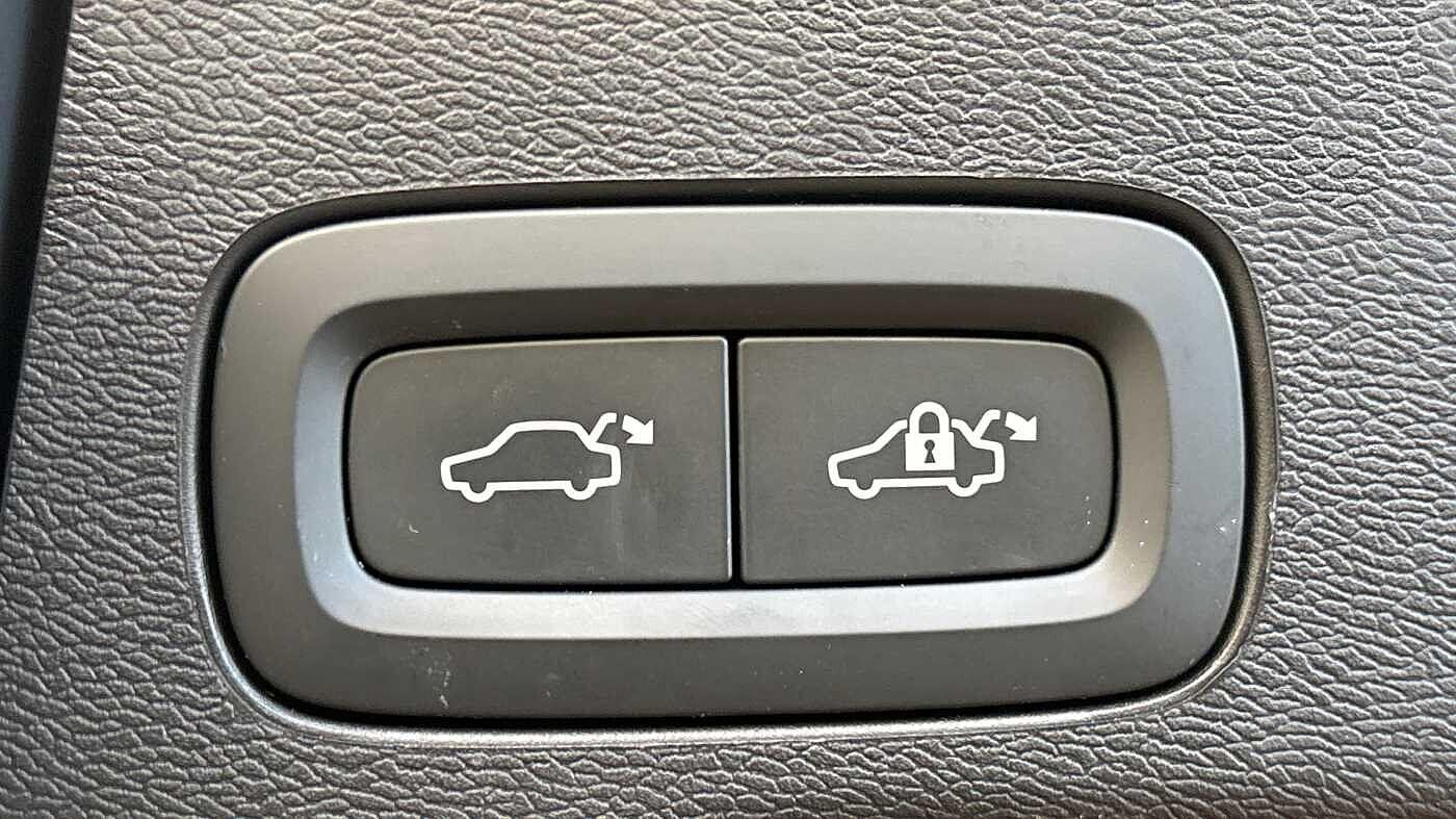 Used Volvo XC60 2025 for sale - 76728924: Photo 19