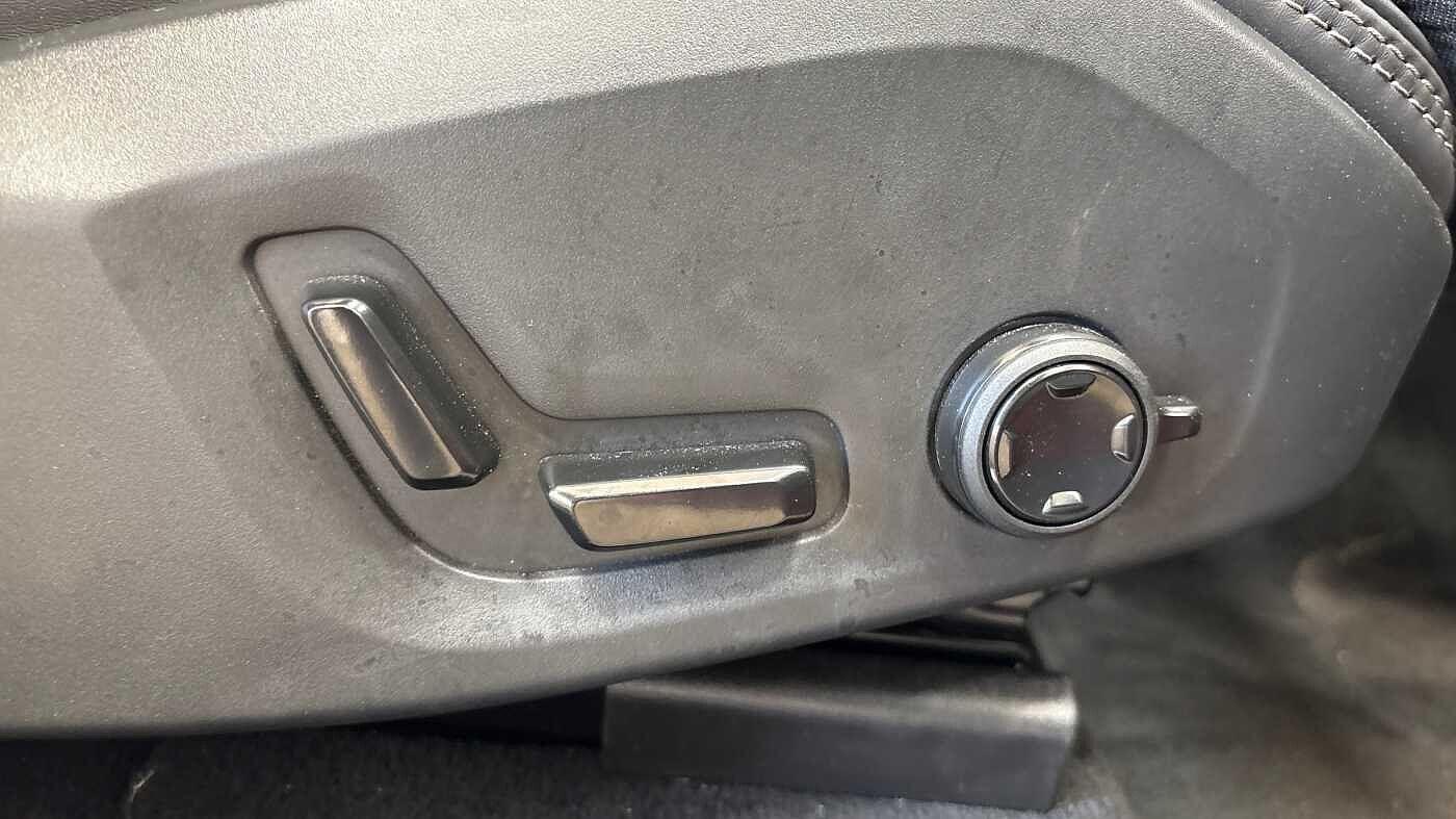 Used Volvo XC60 2025 for sale - 76728924: Photo 28