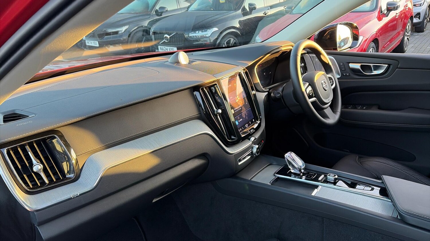 Used Volvo XC60 2025 for sale - 76728924: Photo 54