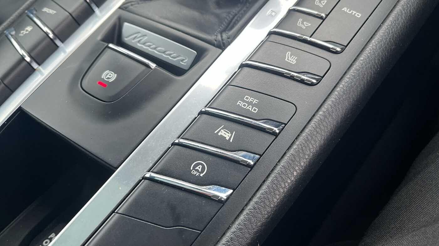 Used Porsche Macan 2016 for sale - 76886695: Photo 31