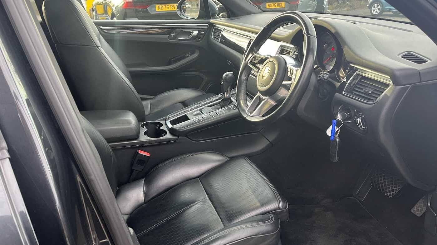 Used Porsche Macan 2016 for sale - 76886695: Photo 50