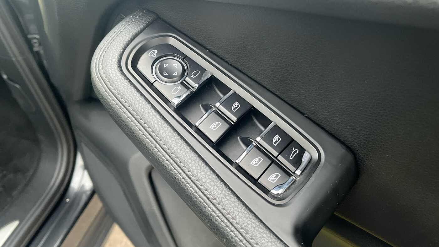 Used Porsche Macan 2016 for sale - 76886695: Photo 51