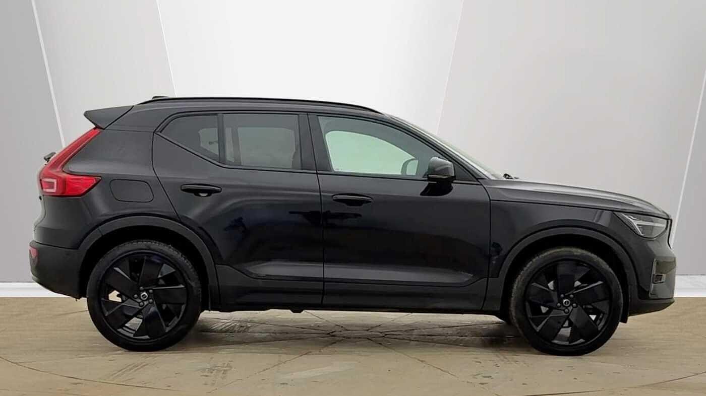 Used Volvo XC40 for sale - 78127759: Photo 2