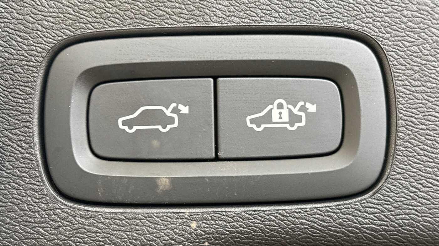 Used Volvo XC60 2025 for sale - 77854117: Photo 19