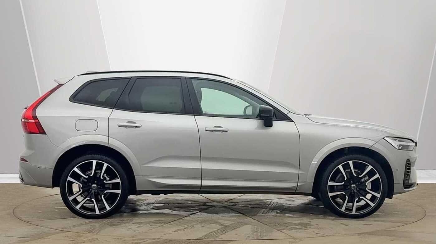 Used Volvo XC60 2025 for sale - 77854117: Photo 2