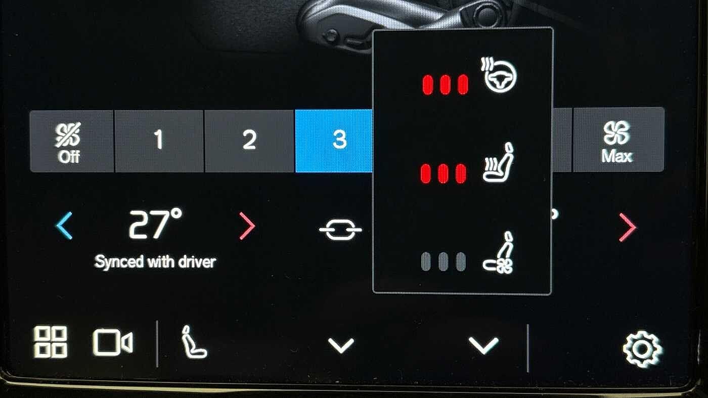 Used Volvo XC60 2025 for sale - 77854117: Photo 41