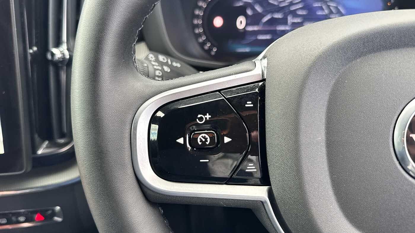 Used Volvo XC60 2025 for sale - 78099845: Photo 23