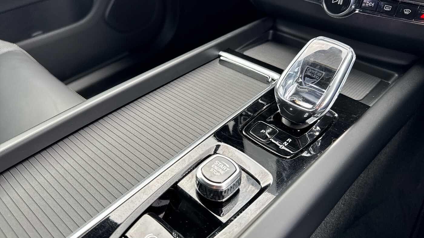 Used Volvo XC60 2025 for sale - 78099845: Photo 28