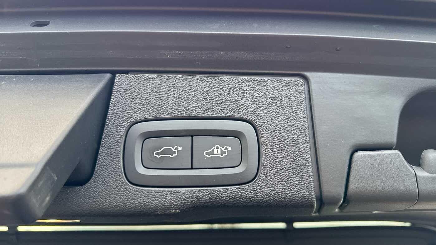 Used Volvo XC60 2025 for sale - 78099845: Photo 37