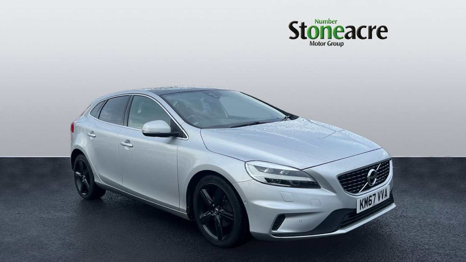 Used Volvo V40 2017 for sale - 76562179: Photo 1